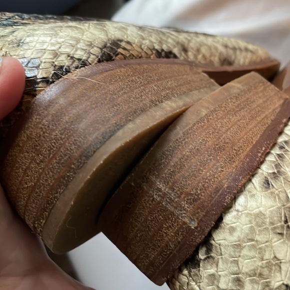 Madewell Frances Snake Embossed Leather Loafer in Warm Ash Multi color size 9.5 - Picture 15 of 16